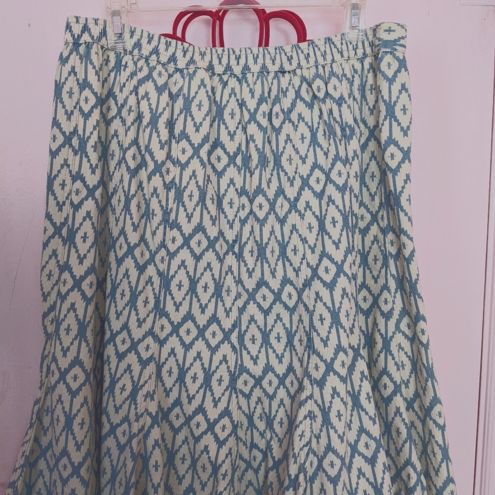 VERY CUTE, Midi Skirt!